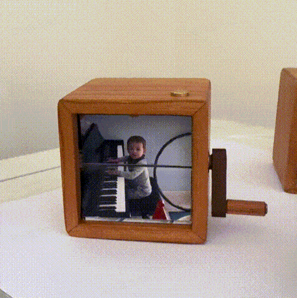 🎁🖼Custom Flipbook Frame Animation Machine Mechanical Hand Motion Photo Cube Album with Light